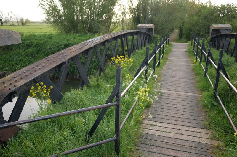 Une Voie Verte laisse toujours la place à la nature et à l’environnement. Ne vous étonnez pas si vous croisez un pont littéralement recouvert de verdure.